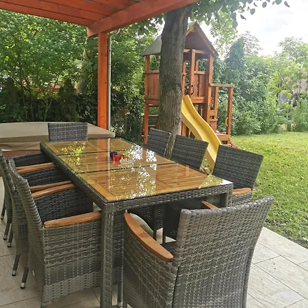 Balatoni Grillterasz Apartment *